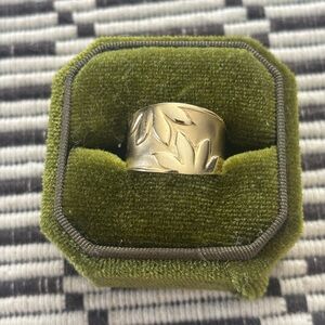 Vintage 14k yellow gold ring (wide)